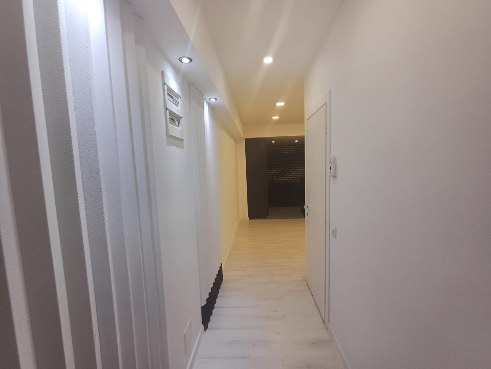 Apartament 3 camere superb si curte proprie Parc Herastrau