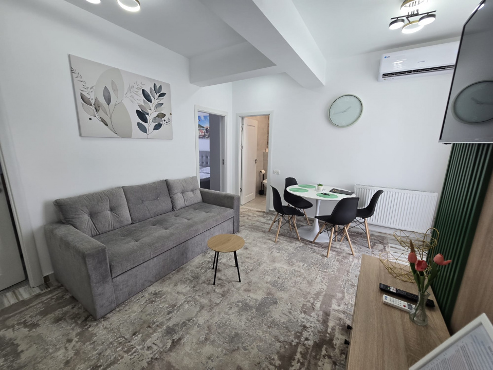 MAMAIA SAT- Apartament 3 camere cu vedere la mare.