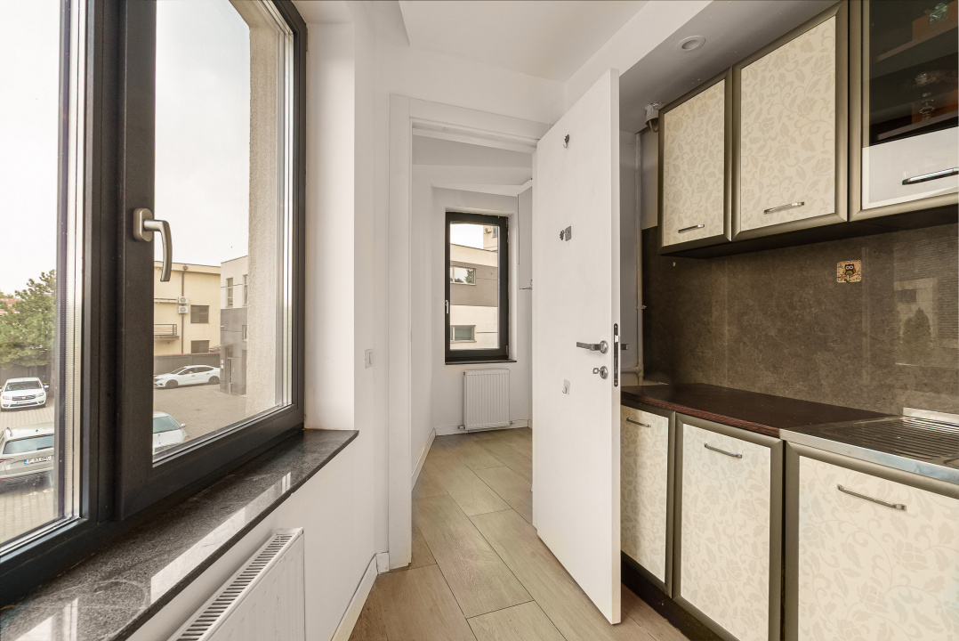 Apt 2 camere Berceni Turnu Magurele vis-a-vis Mega Image bloc 2019