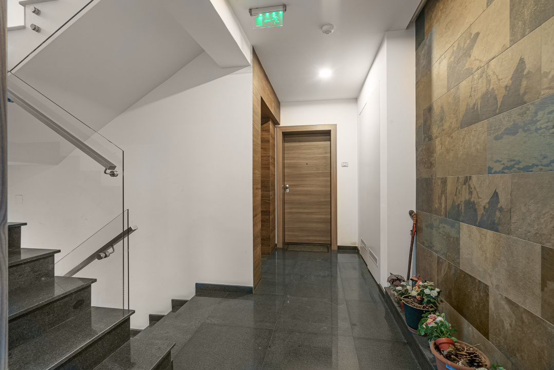 Apt 2 camere Berceni Turnu Magurele vis-a-vis Mega Image bloc 2019