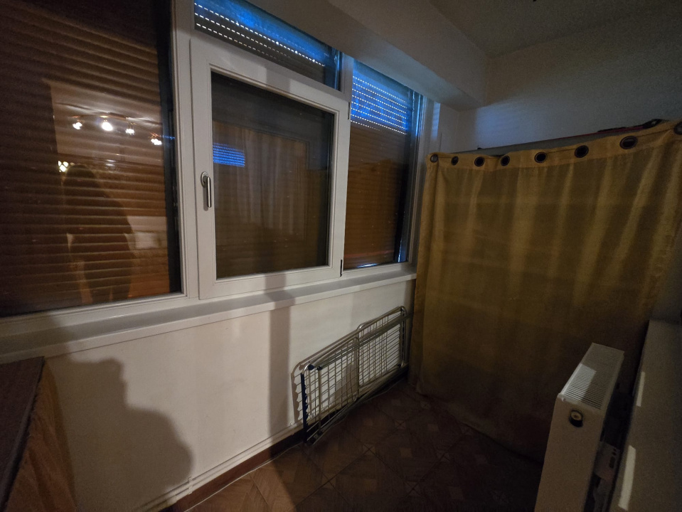 TOMIS NORD- CIRESICA-Apartament 3 camere de vanzare.