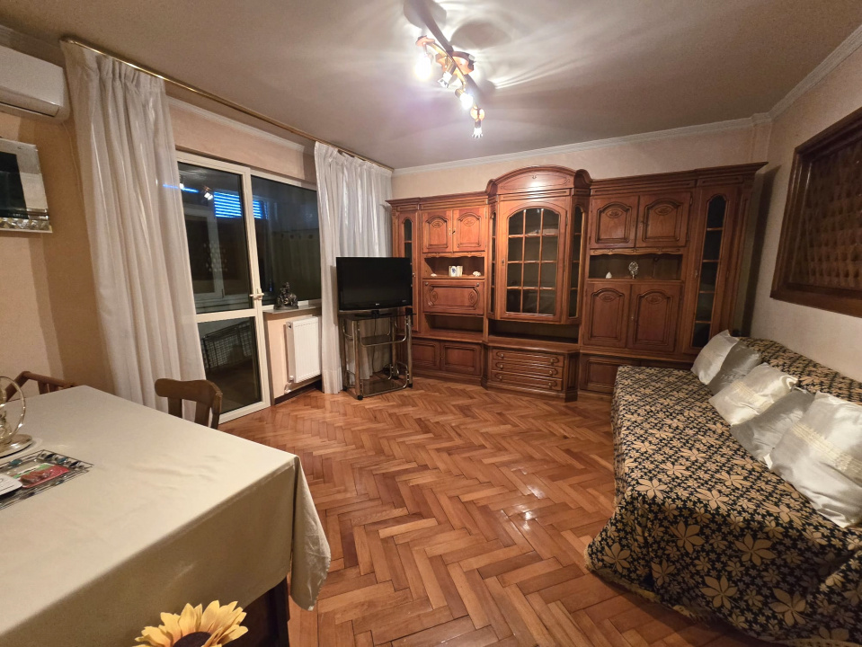 TOMIS NORD- CIRESICA-Apartament 3 camere de vanzare.