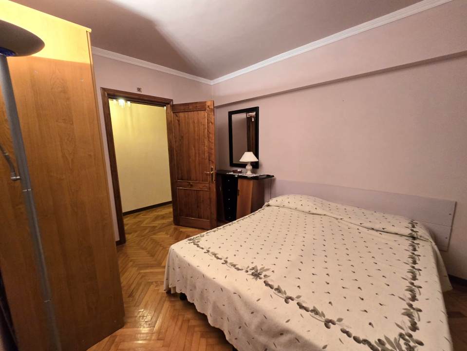 TOMIS NORD- CIRESICA-Apartament 3 camere de vanzare.
