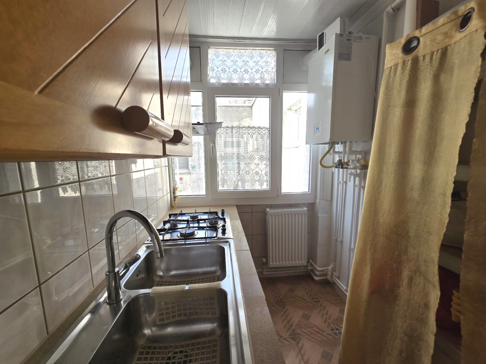 TOMIS NORD- CIRESICA-Apartament 3 camere de vanzare.