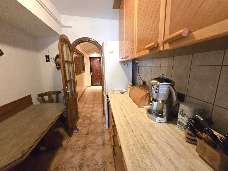 TOMIS NORD- CIRESICA-Apartament 3 camere de vanzare.