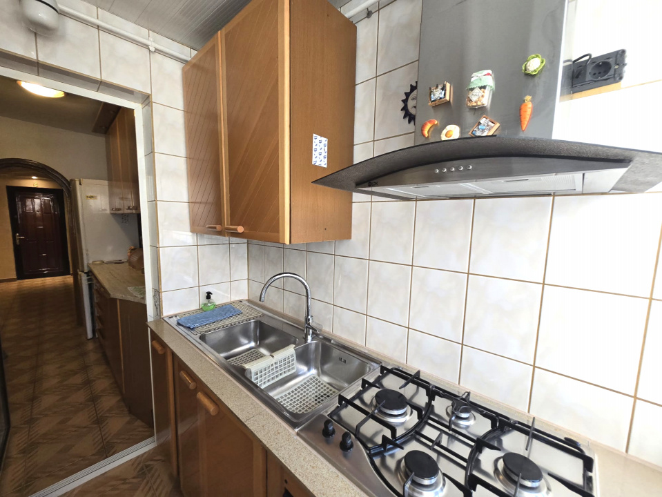 TOMIS NORD- CIRESICA-Apartament 3 camere de vanzare.