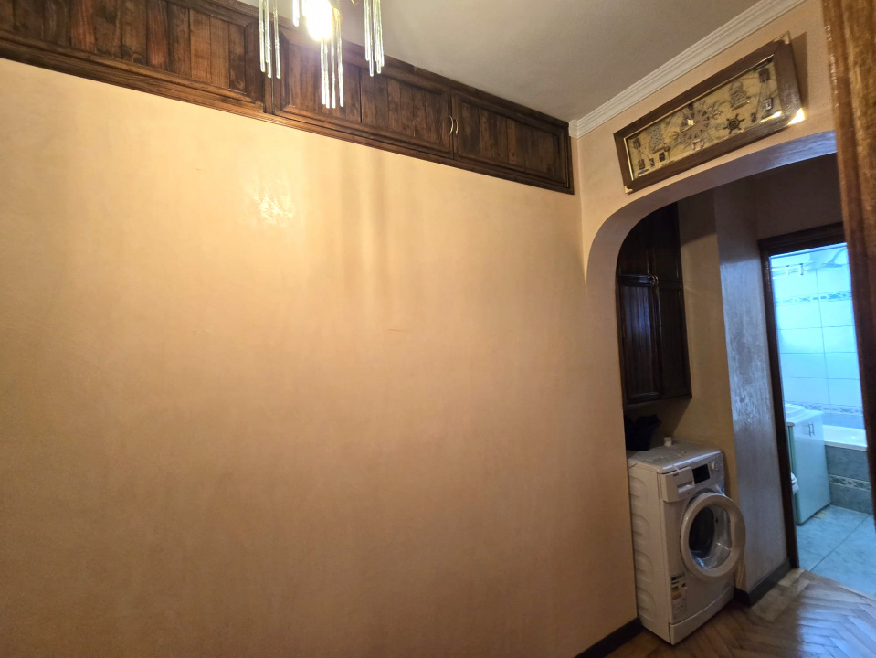 TOMIS NORD- CIRESICA-Apartament 3 camere de vanzare.