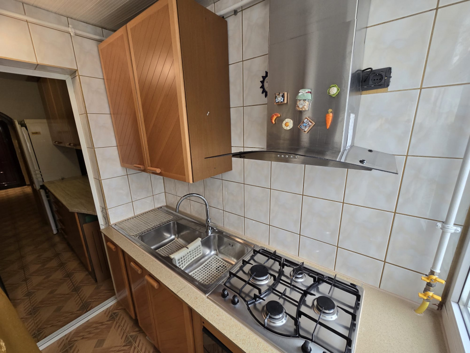 TOMIS NORD - 3 CAMERE GATA DE MUTAT | PIATA CIRESICA, SCOALA 29,38