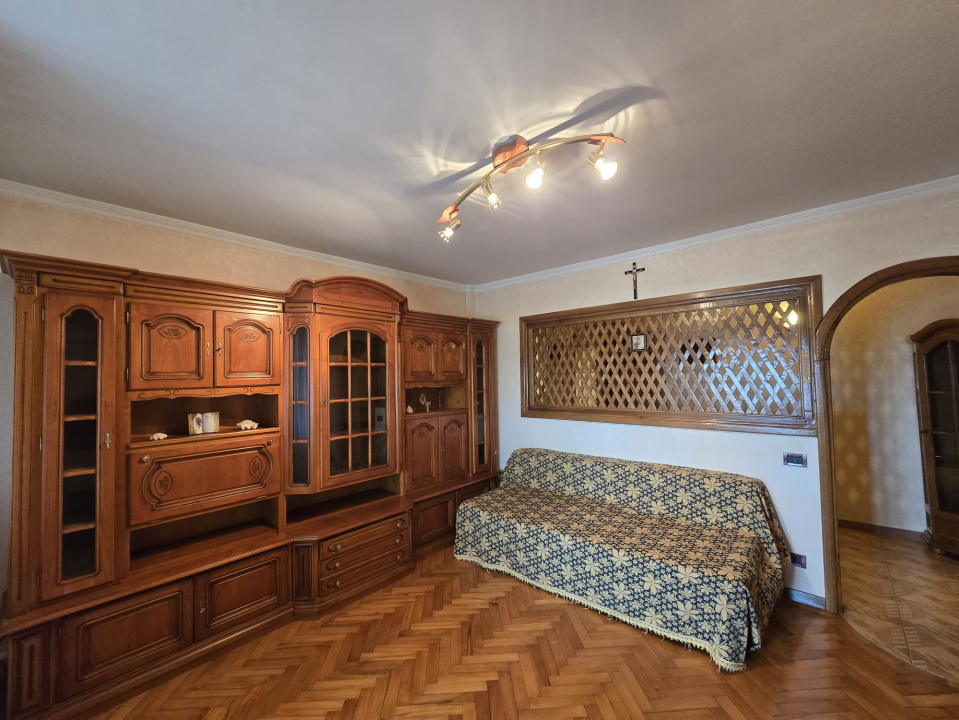 TOMIS NORD - 3 CAMERE GATA DE MUTAT | PIATA CIRESICA, SCOALA 29,38