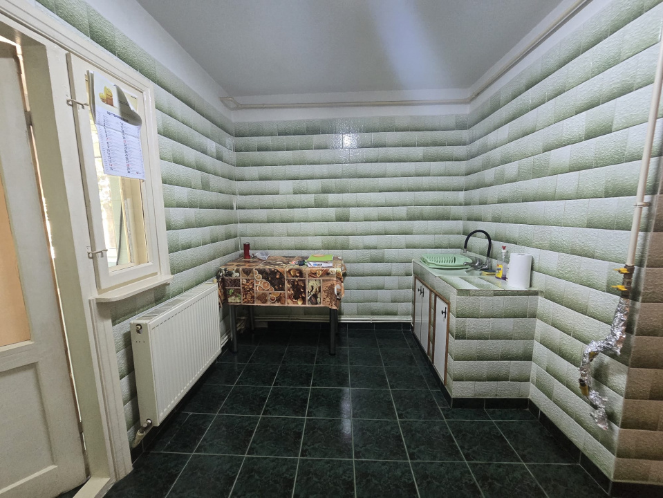FALEZA NORD- Apartament 3 camere de vanzare.
