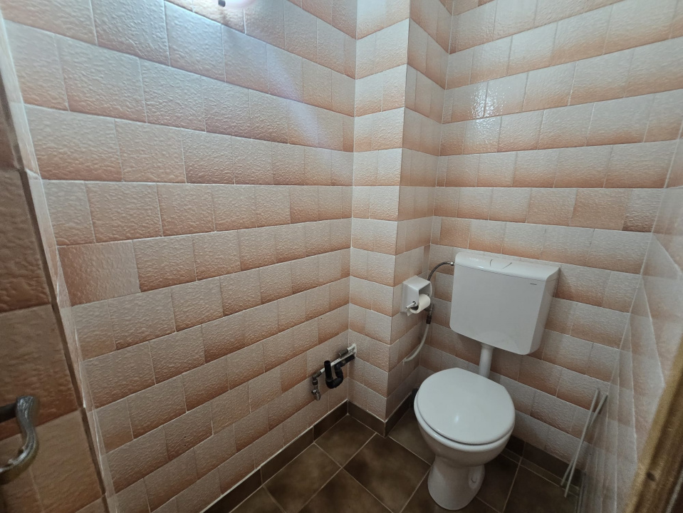 FALEZA NORD- Apartament 3 camere de vanzare.