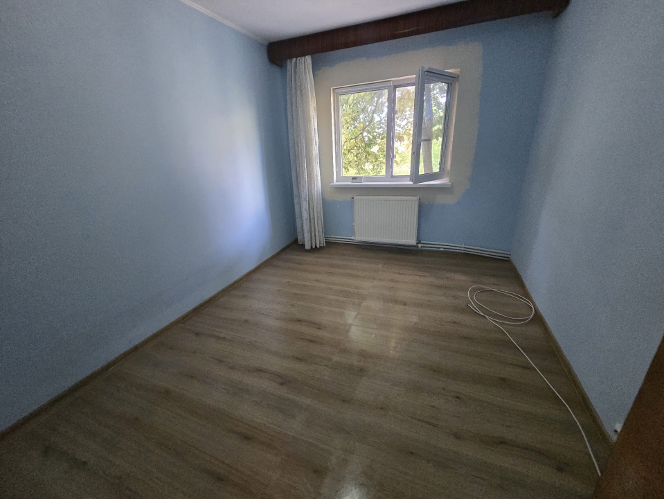 FALEZA NORD- Apartament 3 camere de vanzare.