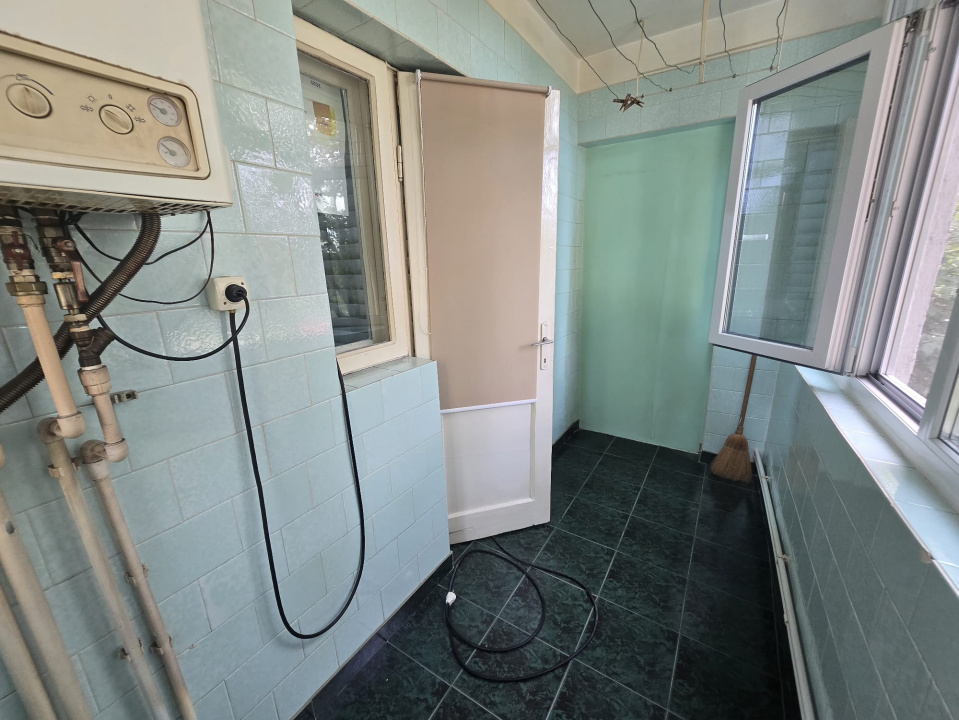 FALEZA NORD- Apartament 3 camere de vanzare.