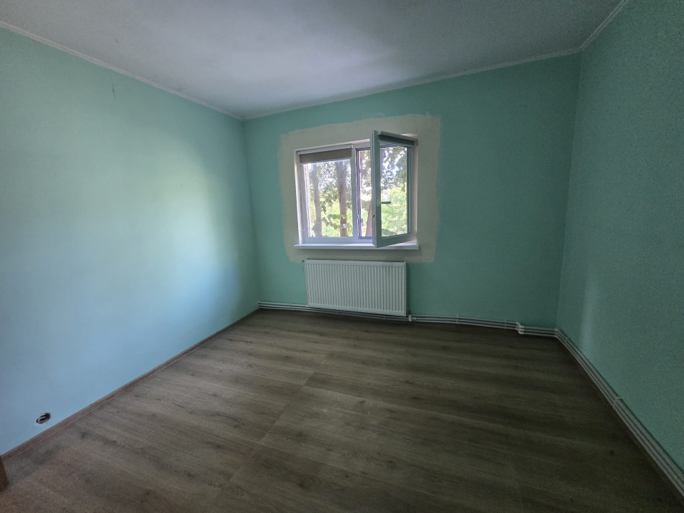 FALEZA NORD- Apartament 3 camere de vanzare.