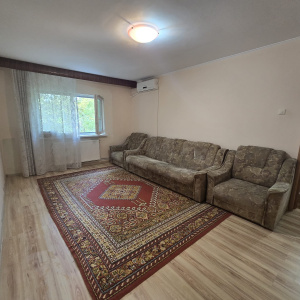FALEZA NORD- Apartament 3 camere de vanzare.