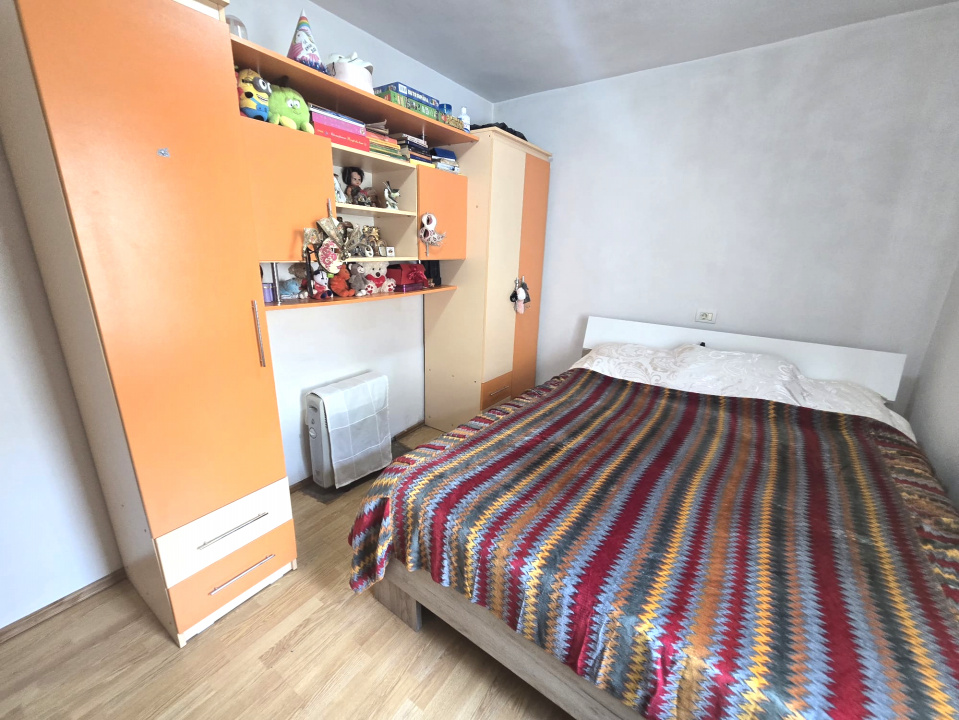 OVIDIU - Casa 3 camere de vanzare.