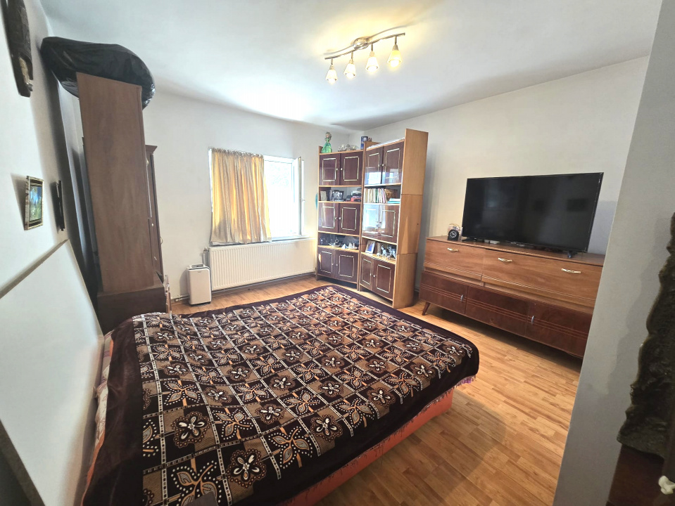 OVIDIU - Casa 3 camere de vanzare.