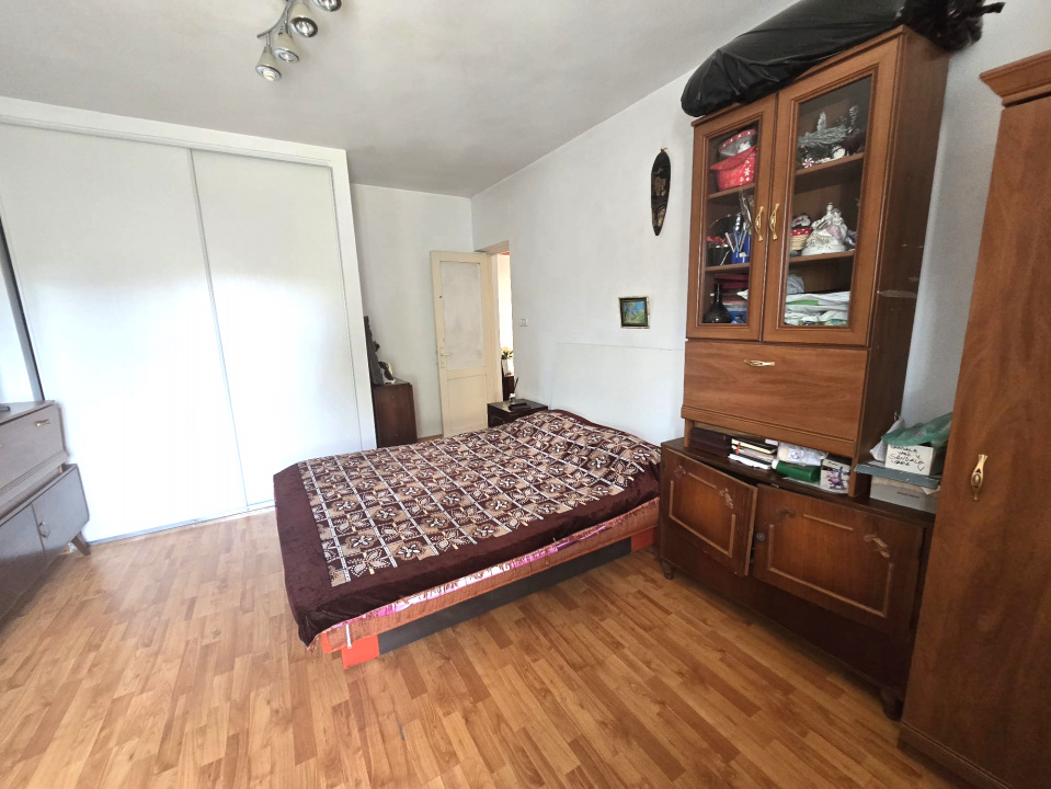 OVIDIU - Casa 3 camere de vanzare.