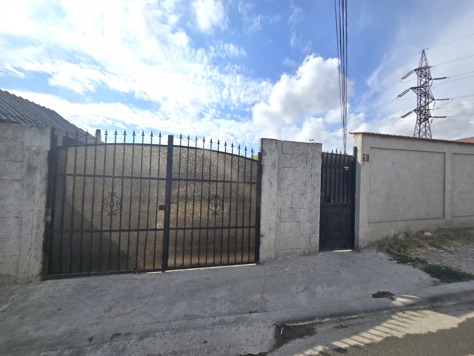OVIDIU - Casa 3 camere de vanzare.