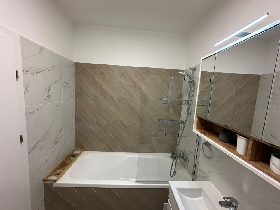 Apartament 2 camere cu loc de parcare si terasa EvoCasa Optima Titan