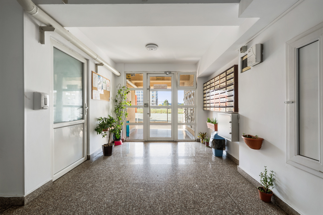 TOMIS NORD - vizavi VIVO MALL - 2 camere gata de mutare | balcon | gaz