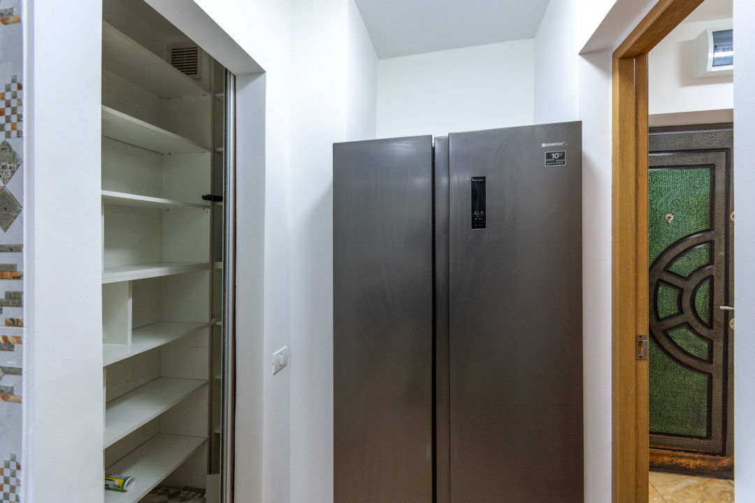 Titan - Prisaca Dornei nr. 6, Parcul Titanii,  2 camere cu loc de parcare