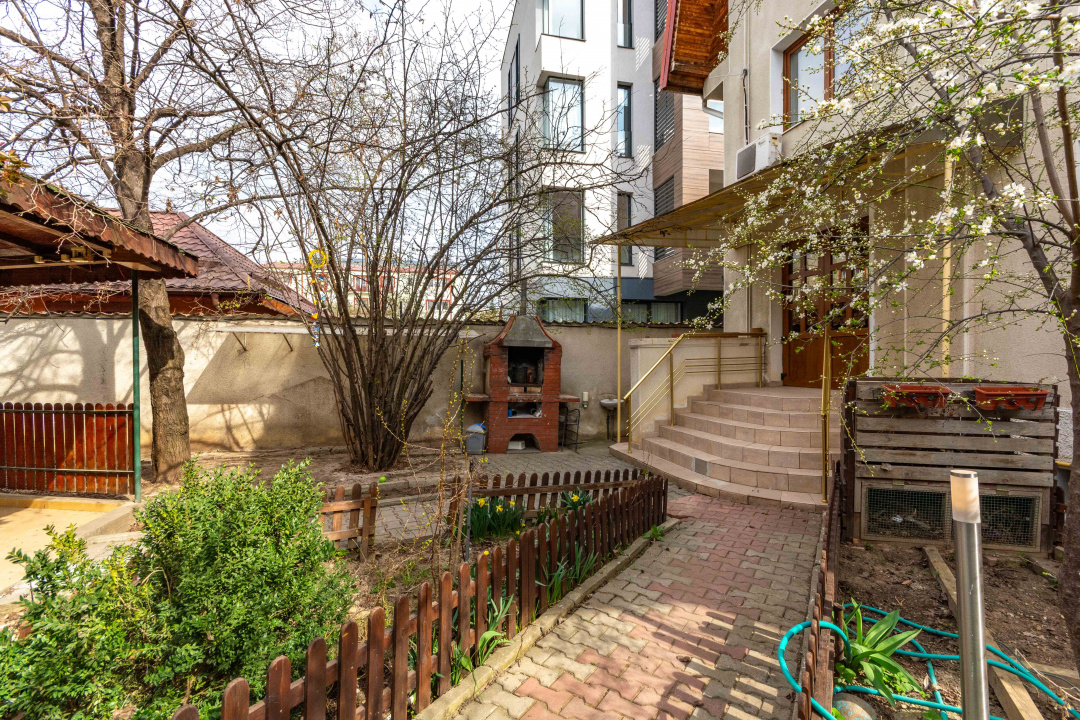 Aviatiei | Smaranda Braescu | Vila reprezentativa de inchiriat