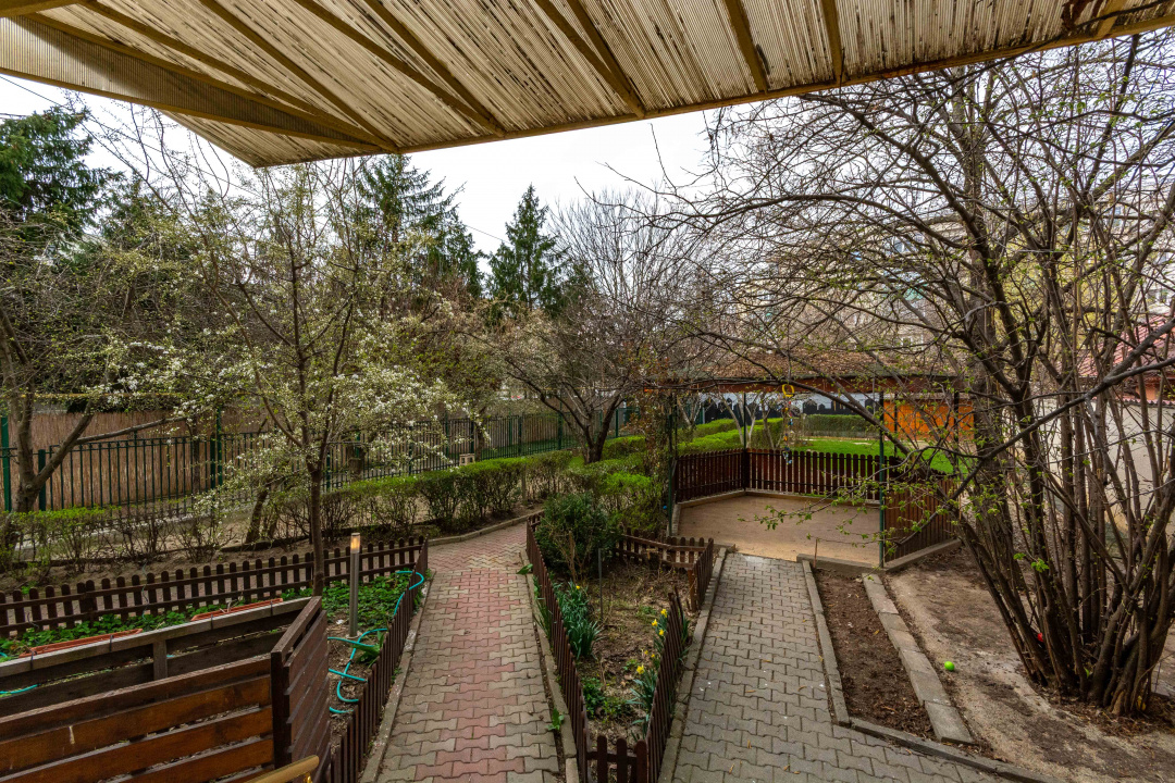 Aviatiei | Smaranda Braescu | Vila reprezentativa de inchiriat