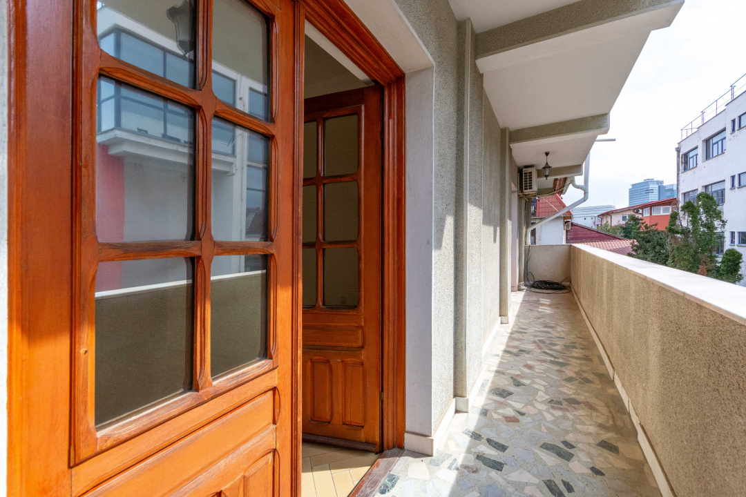 Aviatiei | Smaranda Braescu | Vila reprezentativa de inchiriat