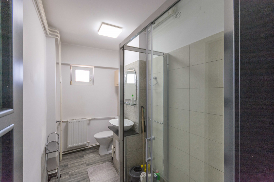 Titan - Costin Georgian, 1 minut metrou, garsoniera dubla, comision 0%